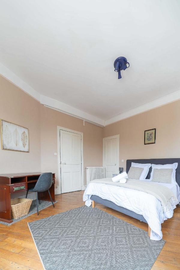 Le Rue Neuve - Appartement Calme Et Lumineux فيشي المظهر الخارجي الصورة